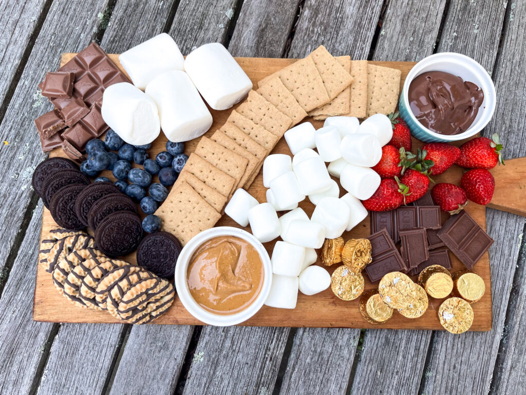 How to Make a S'Mores Charcuterie Board