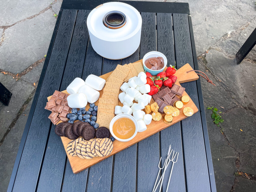 How to Make a S'Mores Charcuterie Board