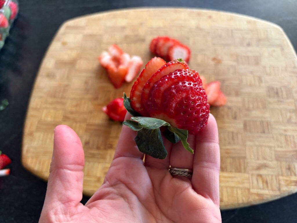 How to Cut Strawberries
