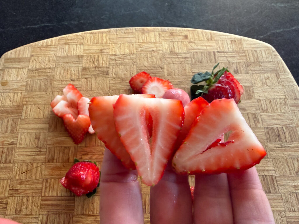 How to Cut Strawberries